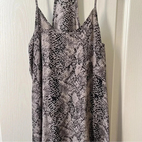 JOIE Women’s XS Cambridge 100% Silk Snake Print Mini Slip Dress Grey Black - Picture 3 of 10